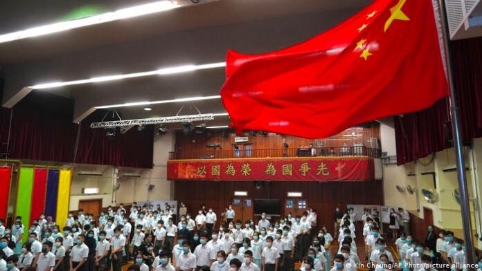 中国政治恐惧观察：港府大力镇压教育界　当局害怕青年抗争的幽灵