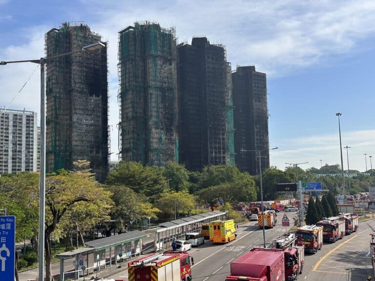 香港：大埔火灾真相显现 政权镇压全开